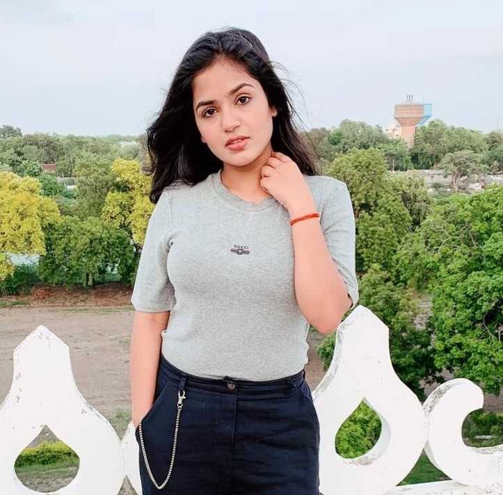 Celebrity Diksha Tiwari - Tring India