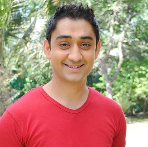 Celebrity Dheerajj Miglani - Tring India