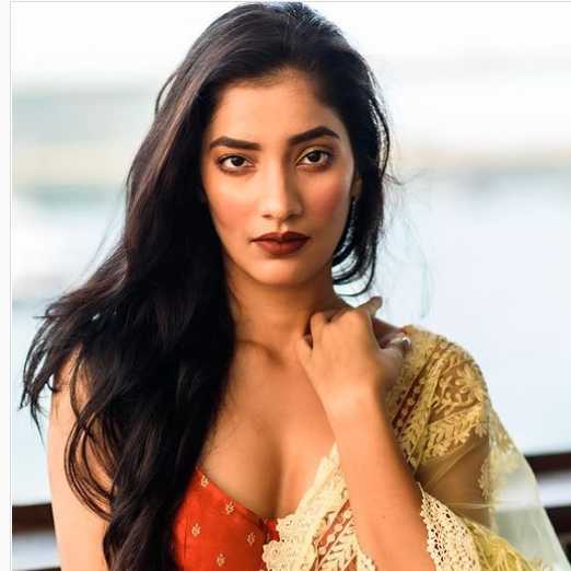 Celebrity Pranali Bhalerao - Tring India