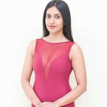 Celebrity Stuti Khare - Tring India