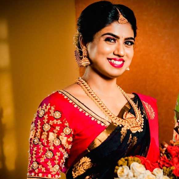 Celebrity Chaithra Kotoor - Tring India