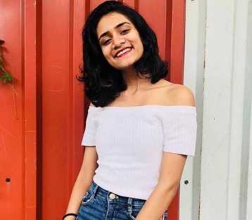 Celebrity Mihika Sansare - Tring India