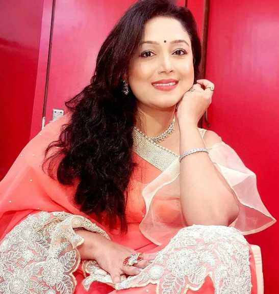 Celebrity Swati Pansare- Tring India