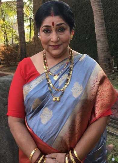 Celebrity Archana Patkar - Tring India