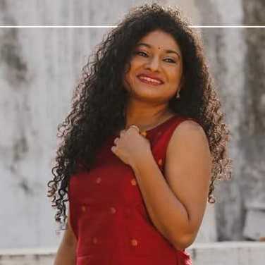 Celebrity Manasi Prabhakar Joshi - Tring India