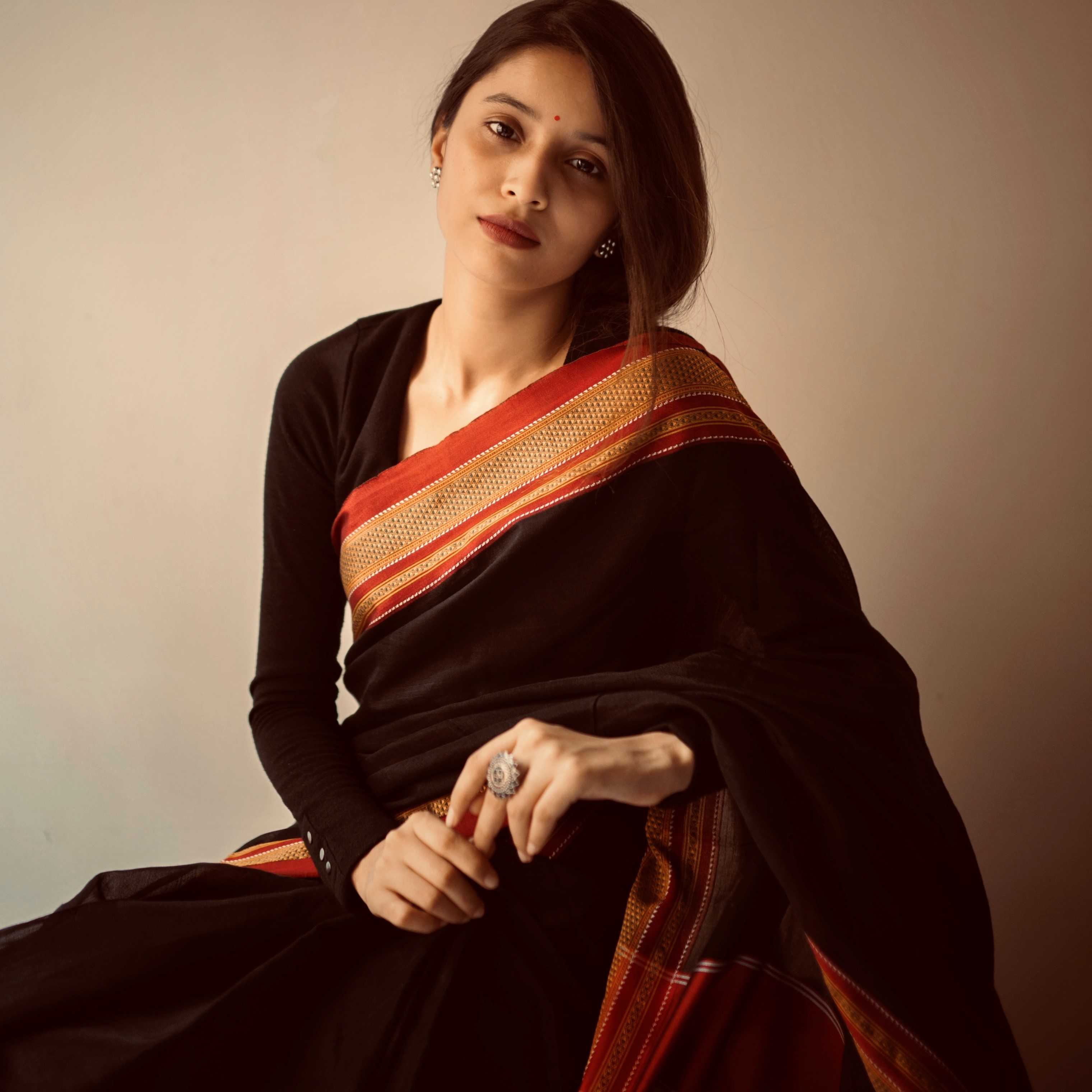 Celebrity Anushka Junnarkar - Tring India