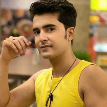 Celebrity Kuunal Gaud - Tring India