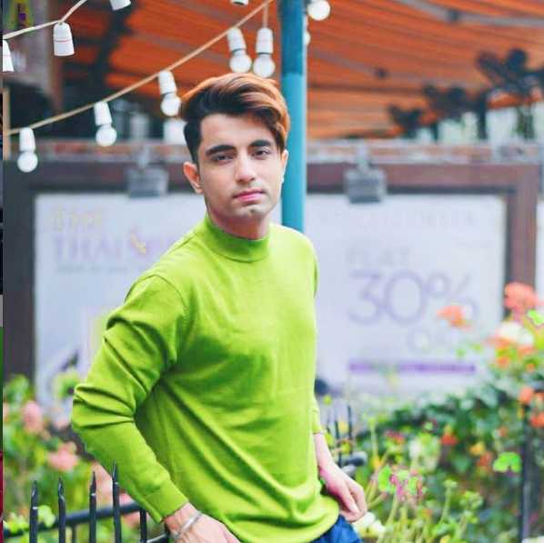 Celebrity Tarun Khurana - Tring India