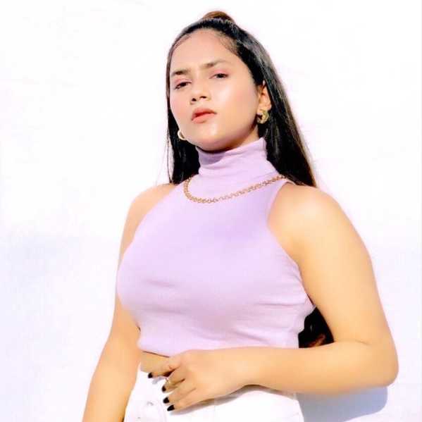 Celebrity Samriddhi Wagh - Tring India