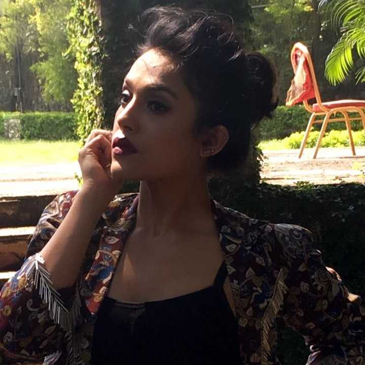 Celebrity Trishna Mukherjee - Tring India