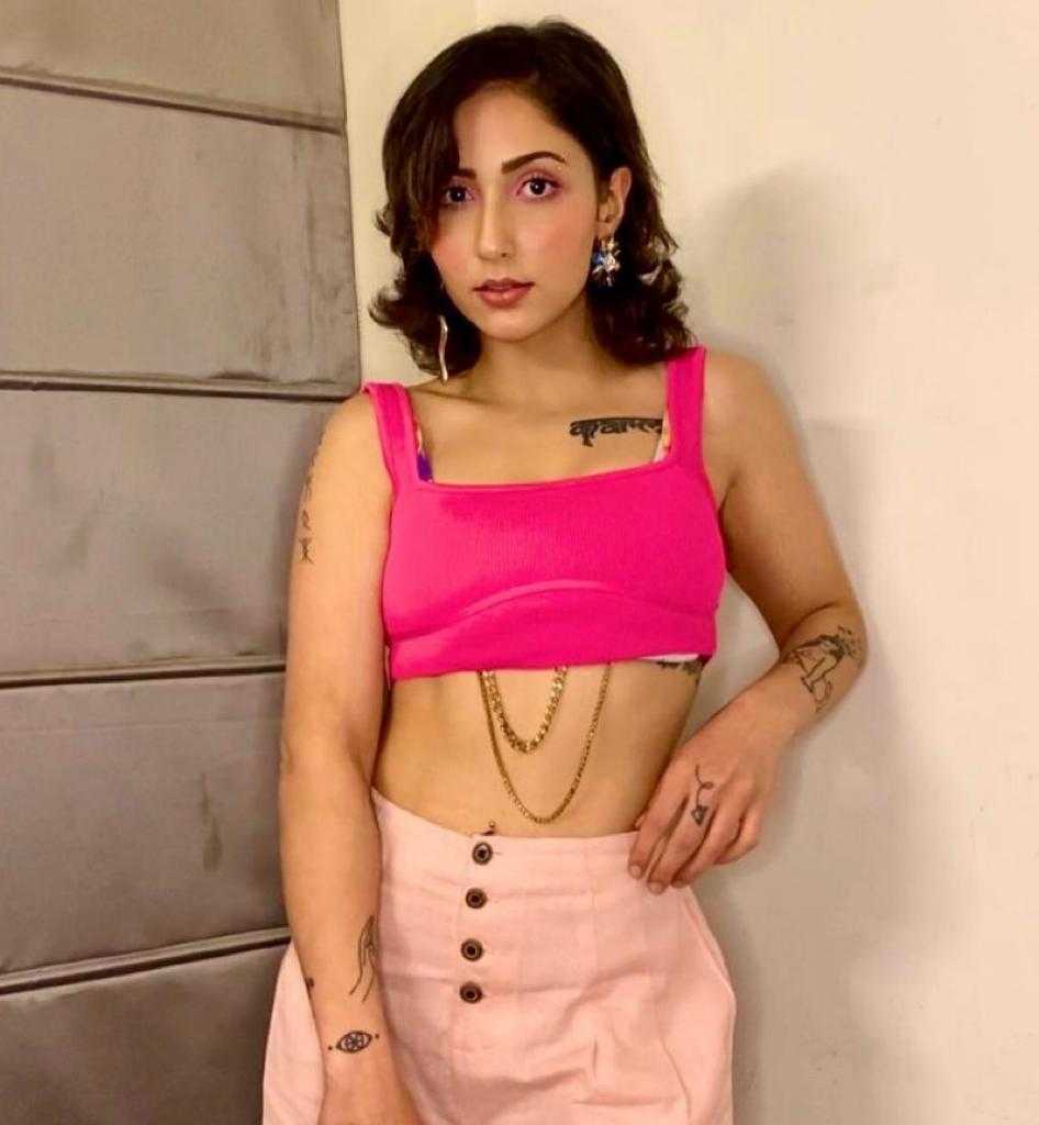 Celebrity Akanksha Sharma - Tring India