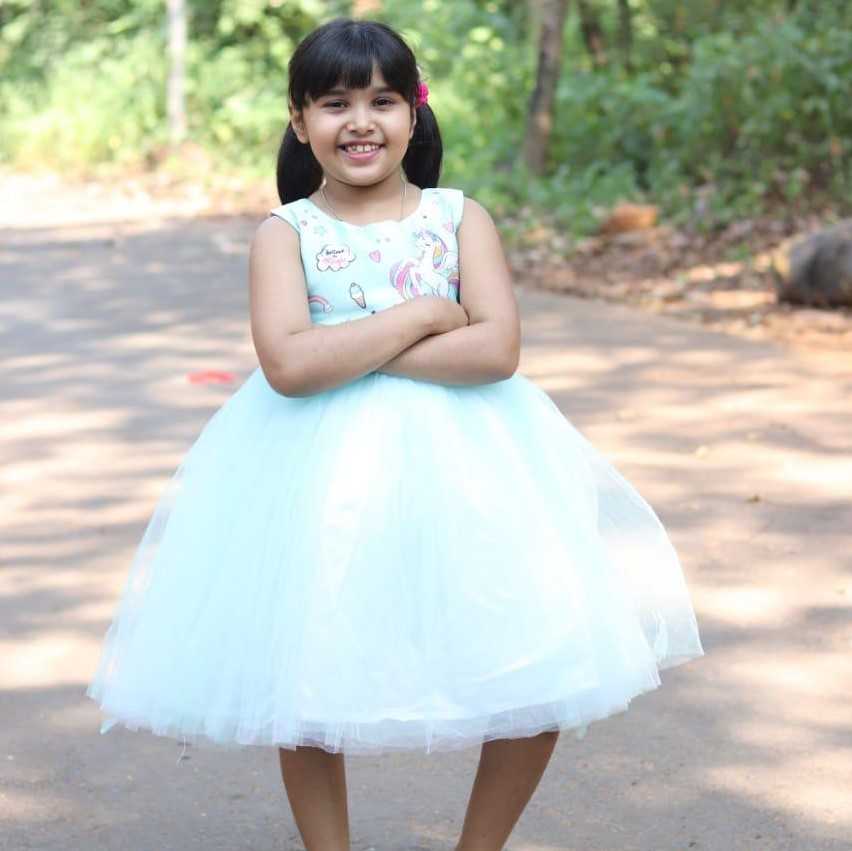 Celebrity Hannah Chaudhary - Tring India