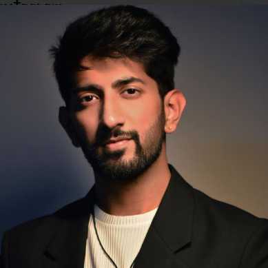 Celebrity Abhiraj Chawla - Tring India