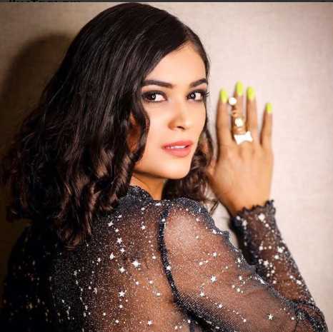 Celebrity Anupriya Parmar - Tring India