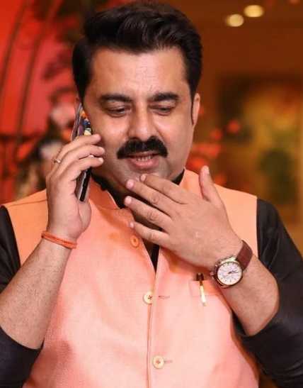 Celebrity Nitin Bhasin - Tring India