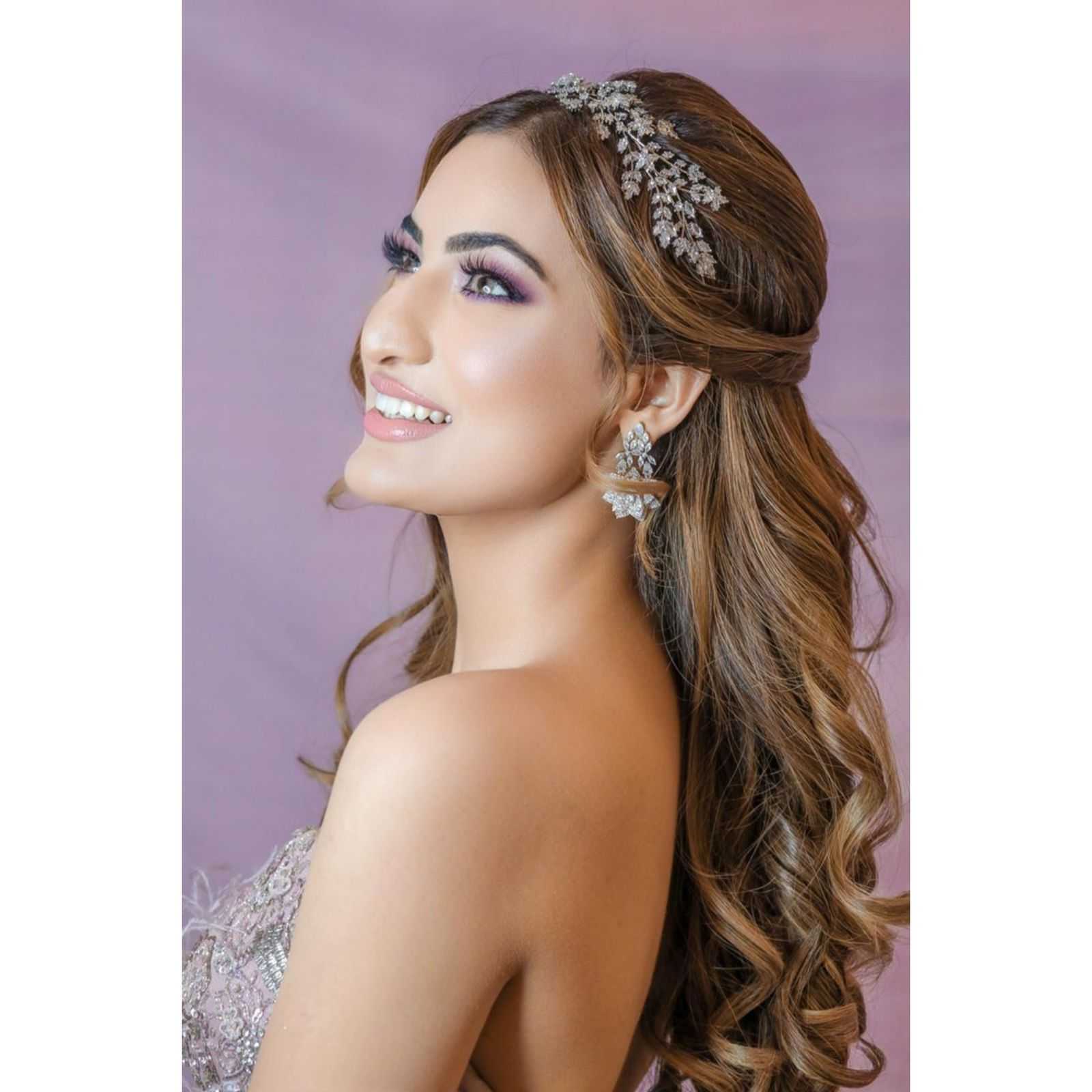 Celebrity Suhani C Malik - Tring India