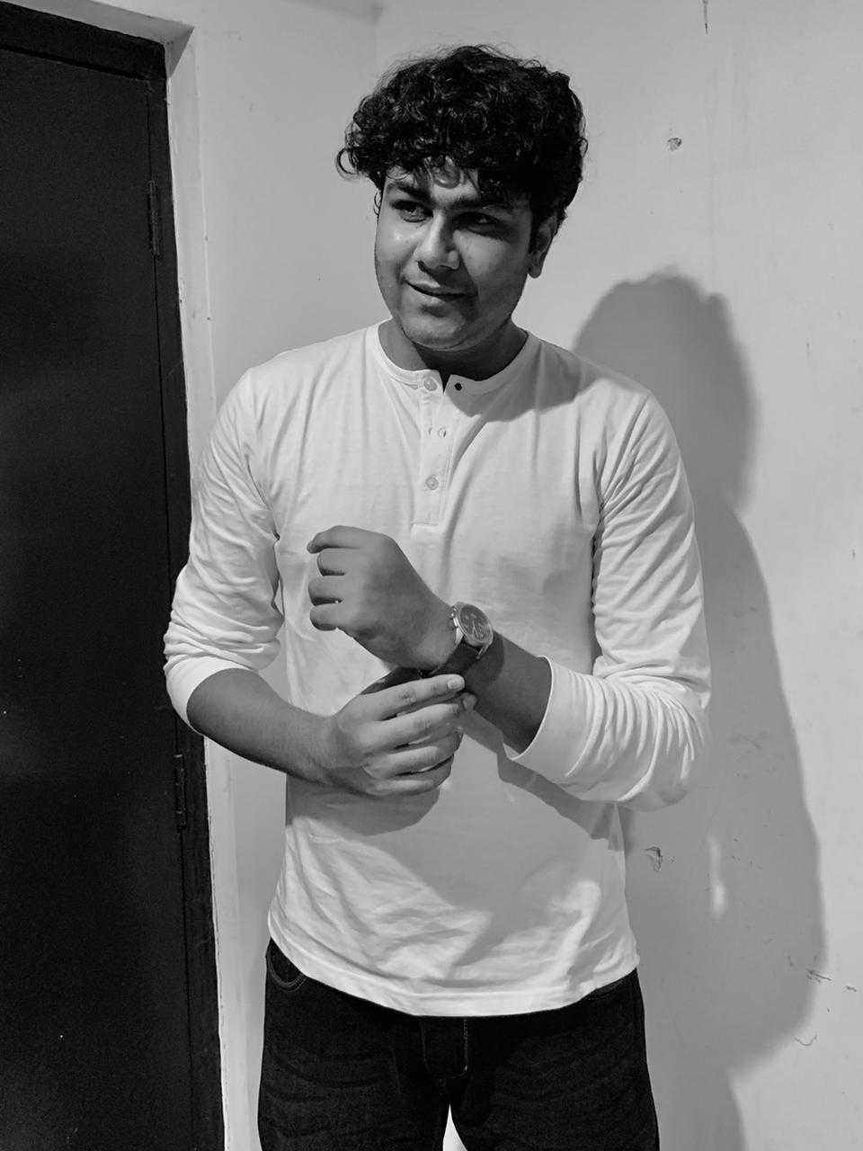 Celebrity Avi Singh Panwar - Tring India