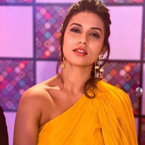 Celebrity Anasua Chowdhury - Tring India