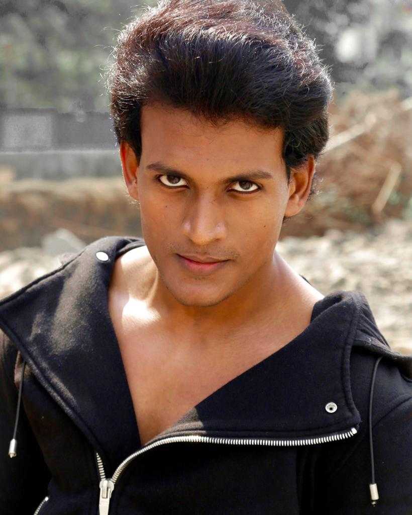 Celebrity Raakesh Yadhav - Tring India