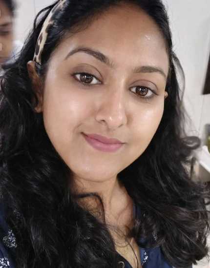 Celebrity Sneha Mangal - Tring India