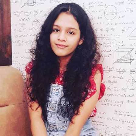 Celebrity Syna Anand - Tring India