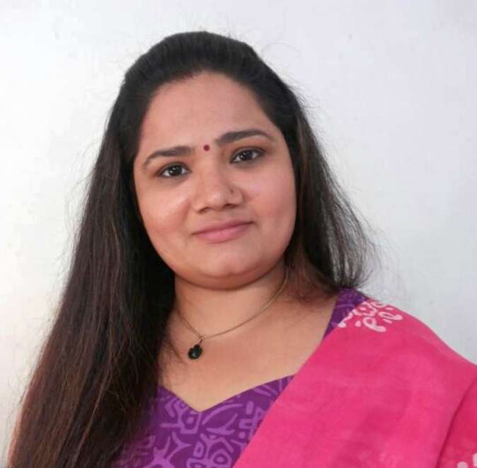Celebrity Tejal Adivarekar - Tring India