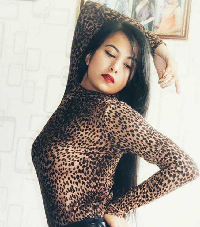 Celebrity Mansi Yadav - Tring India