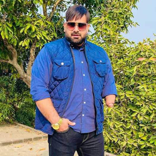 Celebrity Mohd Yasser - Tring India