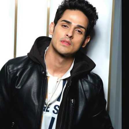 Celebrity Priyank sharma - Tring India