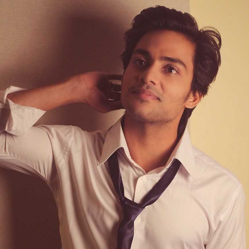 Celebrity Samar Shukla - Tring India