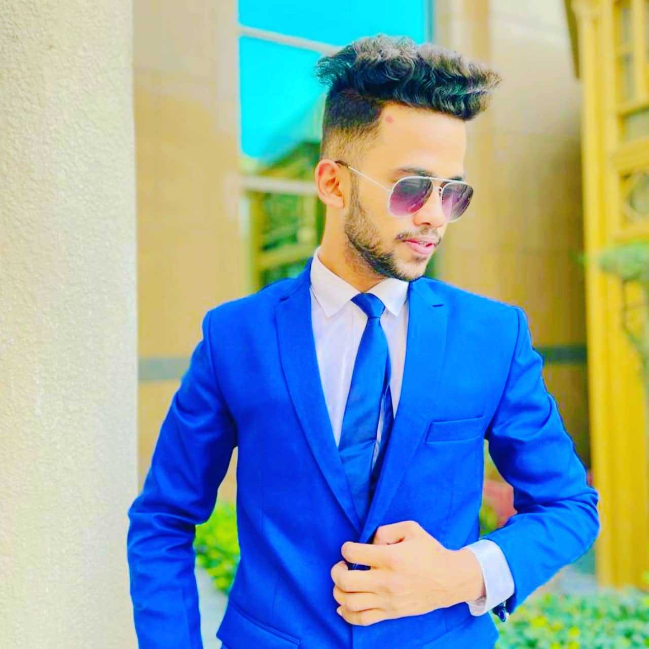 Celebrity Anshuman Tiwari - Tring India