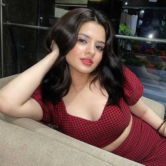 Celebrity Muskan Jain - Tring India