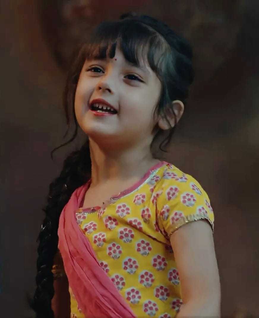 Celebrity Swarna Pandey - Tring India