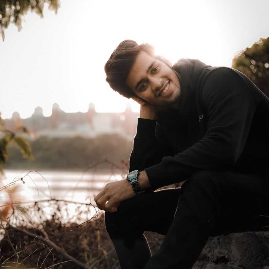 Celebrity Manav Mehta - Tring India