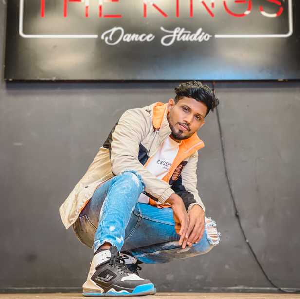 Celebrity Rashid Shaikh - Tring India