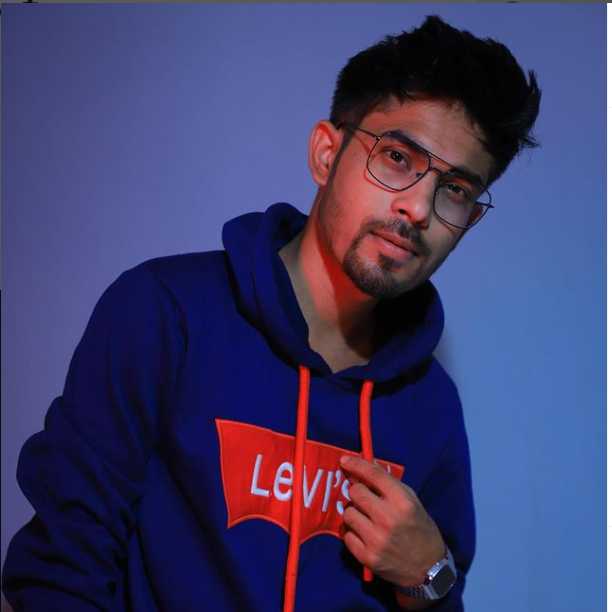 Celebrity Vaibhav Palhade - Tring India