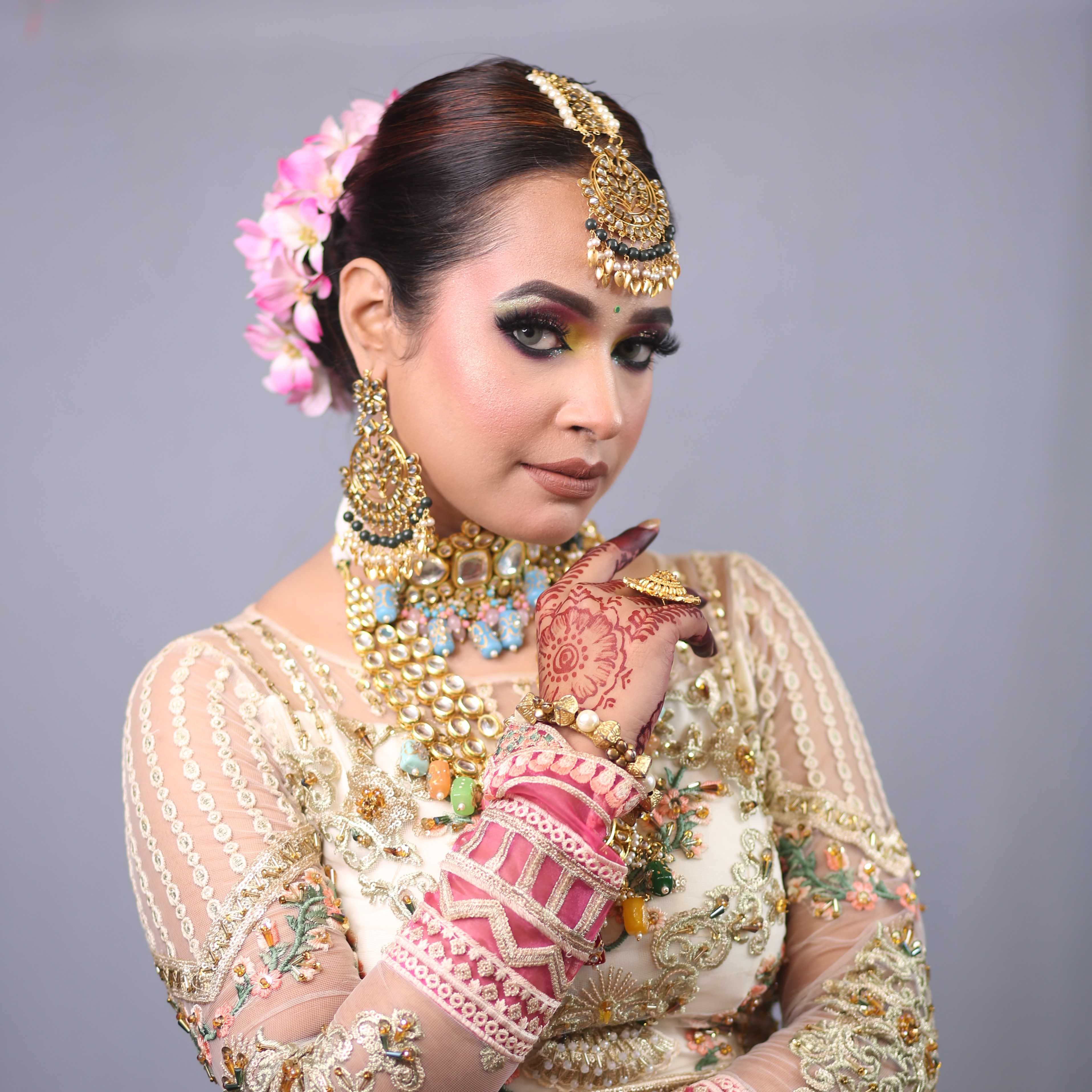 Celebrity Vanshika - Tring India