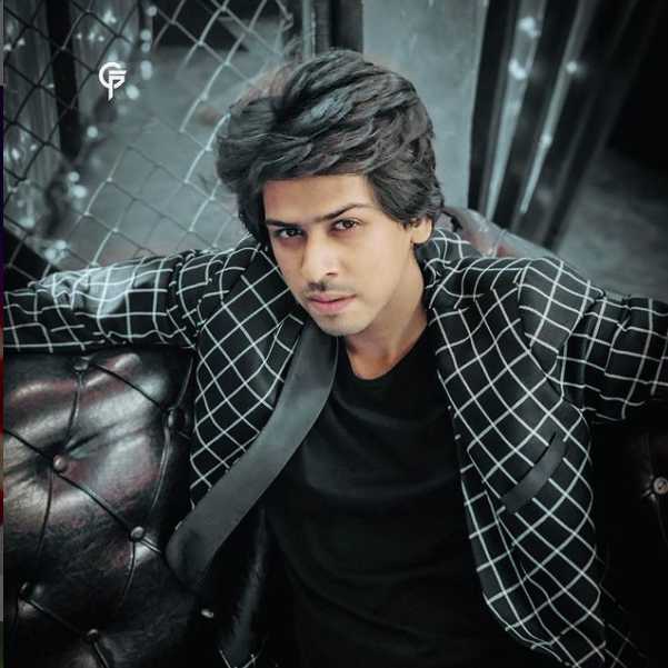 Celebrity Prathmesh Sharma - Tring India