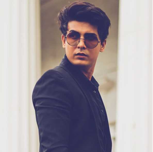 Celebrity Utkarsh Gupta - Tring India
