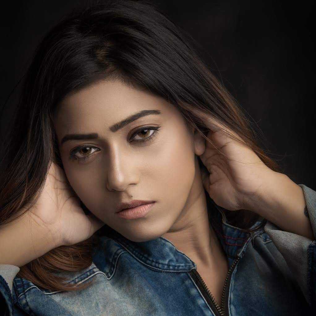 Celebrity Sapna Tripathy- Tring India