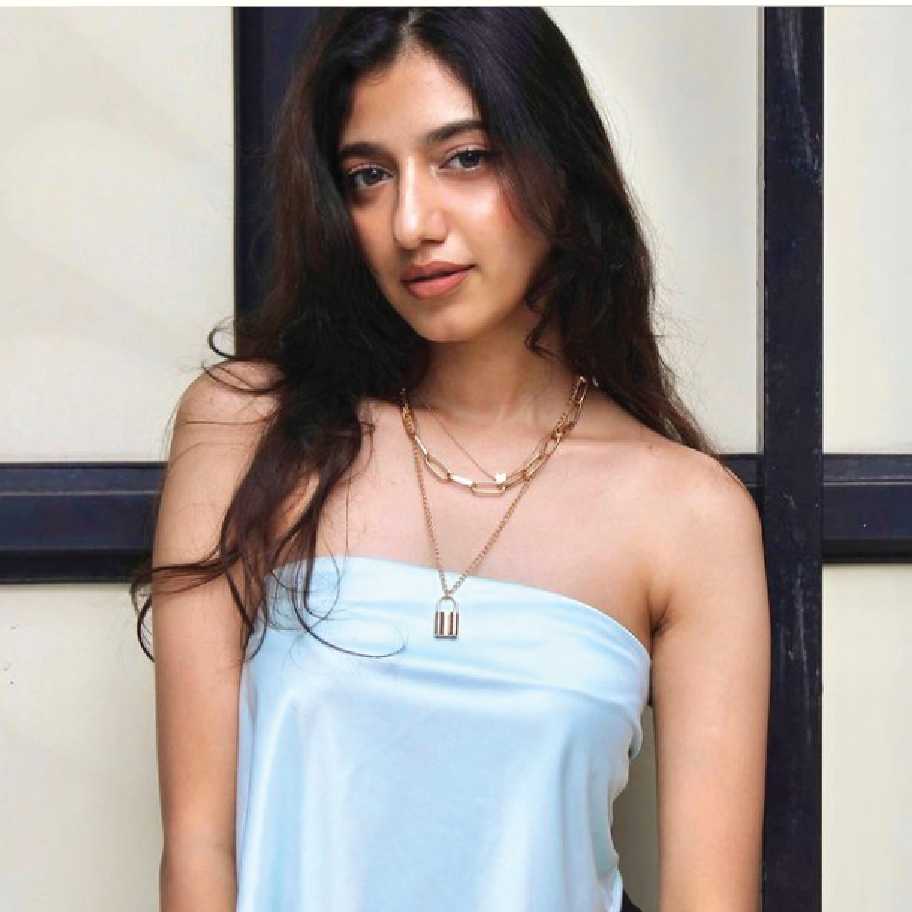 Celebrity Nupur Deshmukh - Tring India