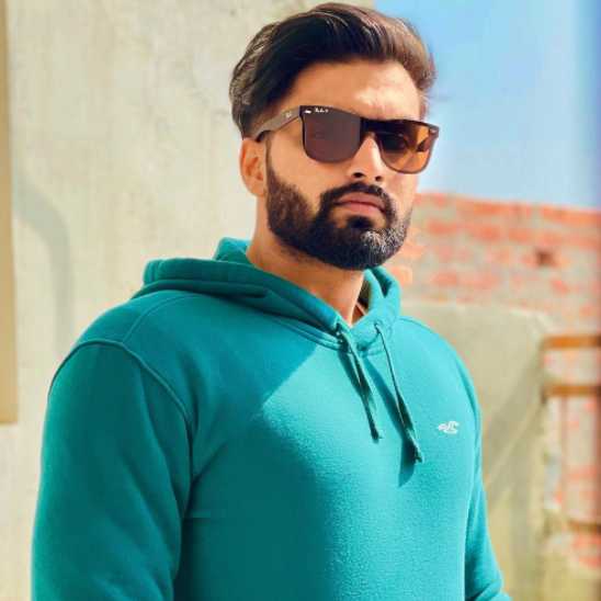 Celebrity Virsa Singh Riar - Tring India