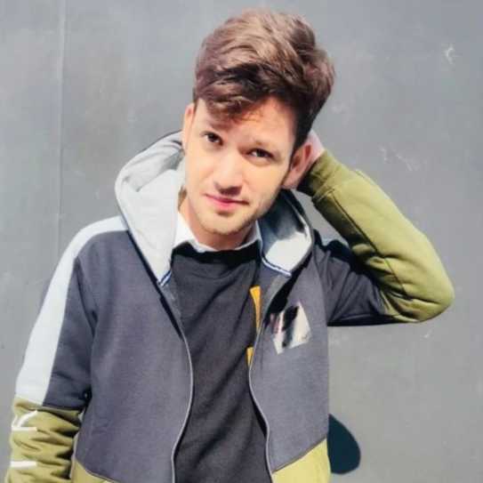 Celebrity Sourav Jain - Tring India