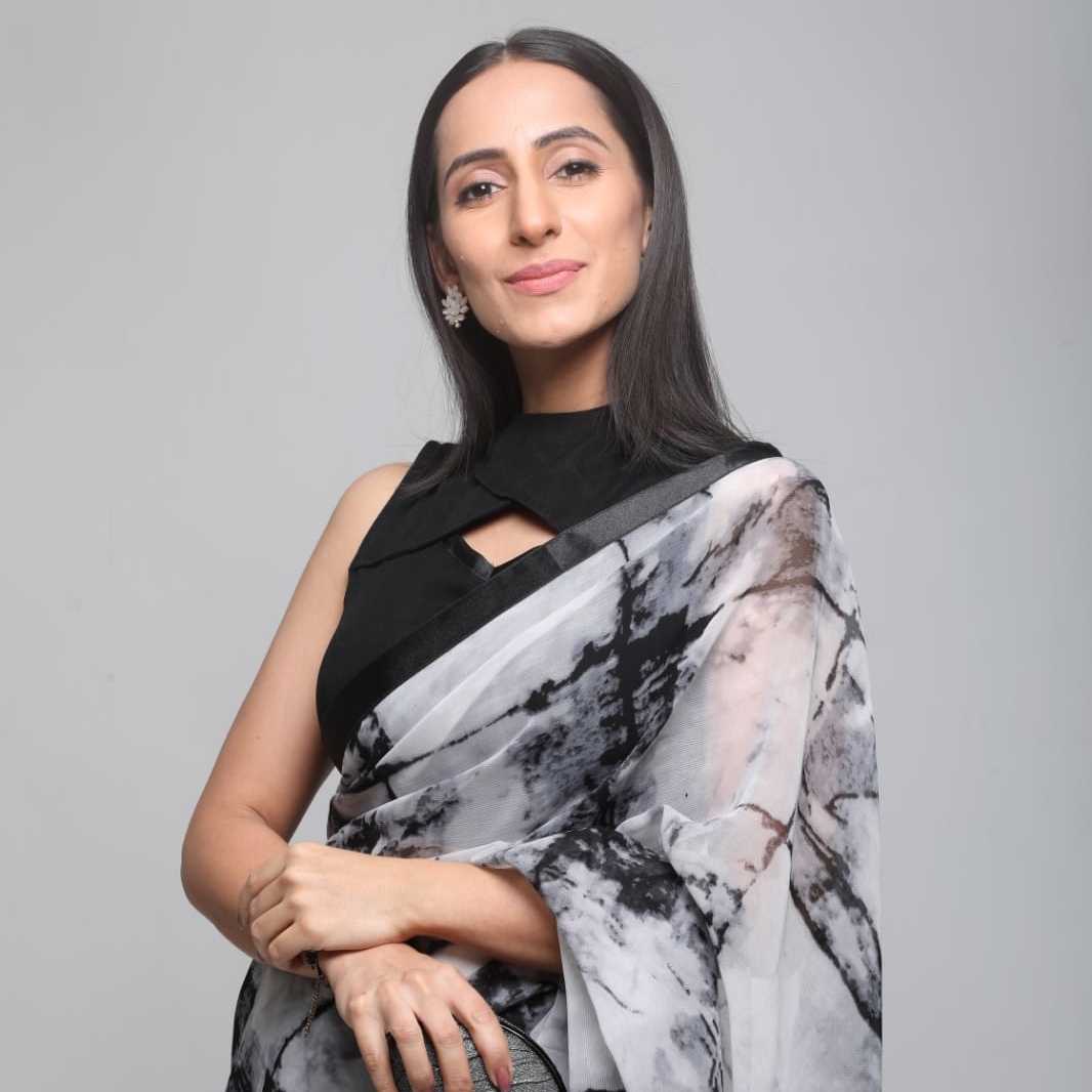 Celebrity Richisha Gulati - Tring India