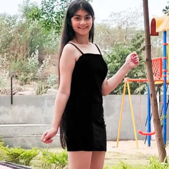 Celebrity Aarnaa Sharma - Tring India