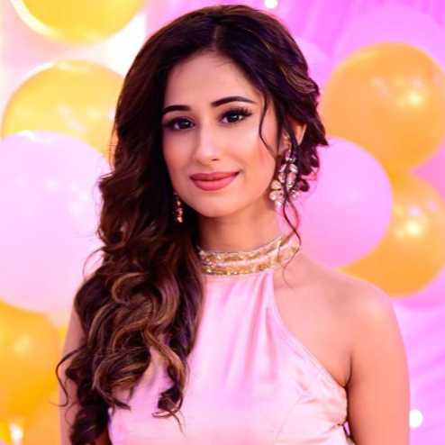 Celebrity Maera Mishra - Tring India