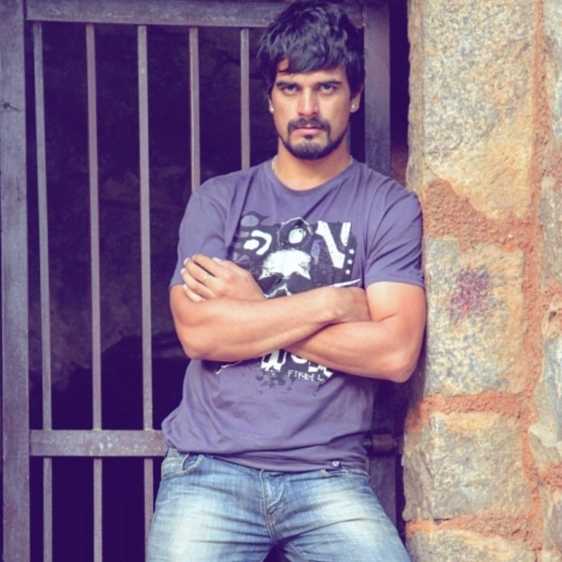 Celebrity Ali Mughal - Tring India