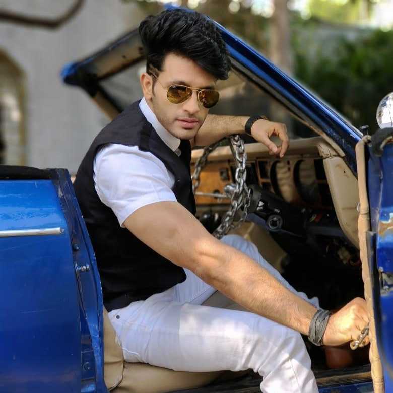 Celebrity Zubin Choudhary - Tring India