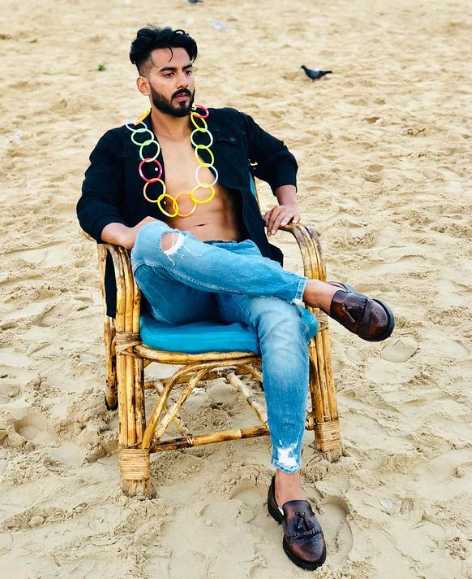 Celebrity Akash Rana - Tring India