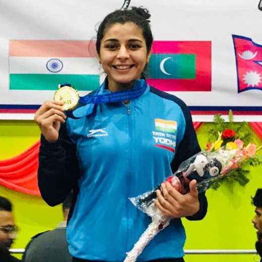 Celebrity Sarita Mor - Tring India